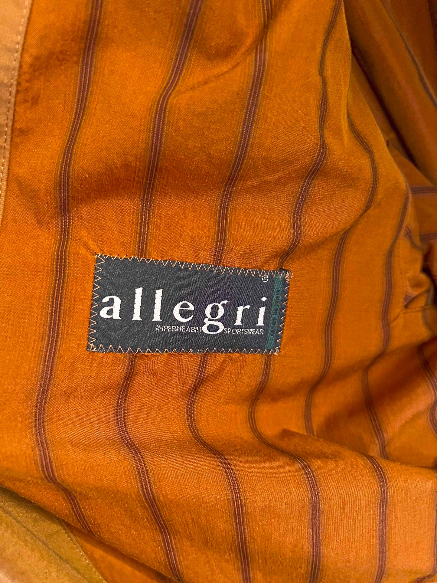 Trench da donna vintage color cammello Allegri - Rivesty Vintage