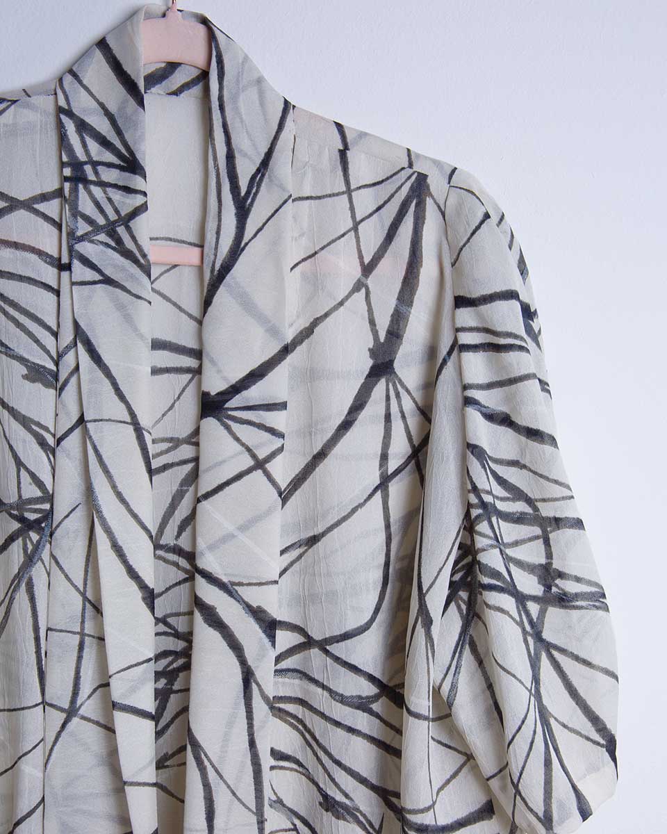 Blusa leggera vintage con pattern grafico – Taglia unica - abbigliamento vintage Rivesty