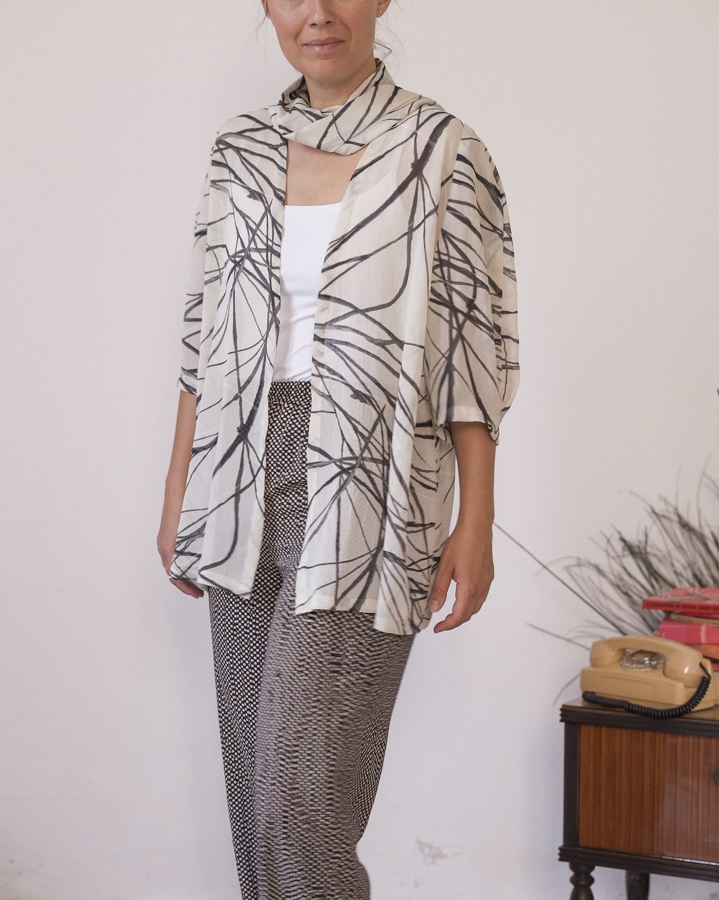 Blusa leggera vintage con pattern grafico – Taglia unica - abbigliamento vintage Rivesty