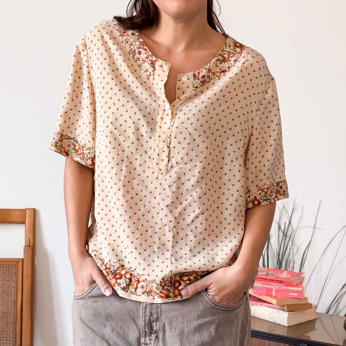 Camicia vintage fantasia frutti rossi e floreale - abbigliamento vintage Rivesty