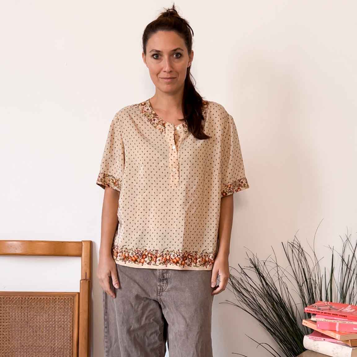 Camicia vintage fantasia frutti rossi e floreale - abbigliamento vintage Rivesty