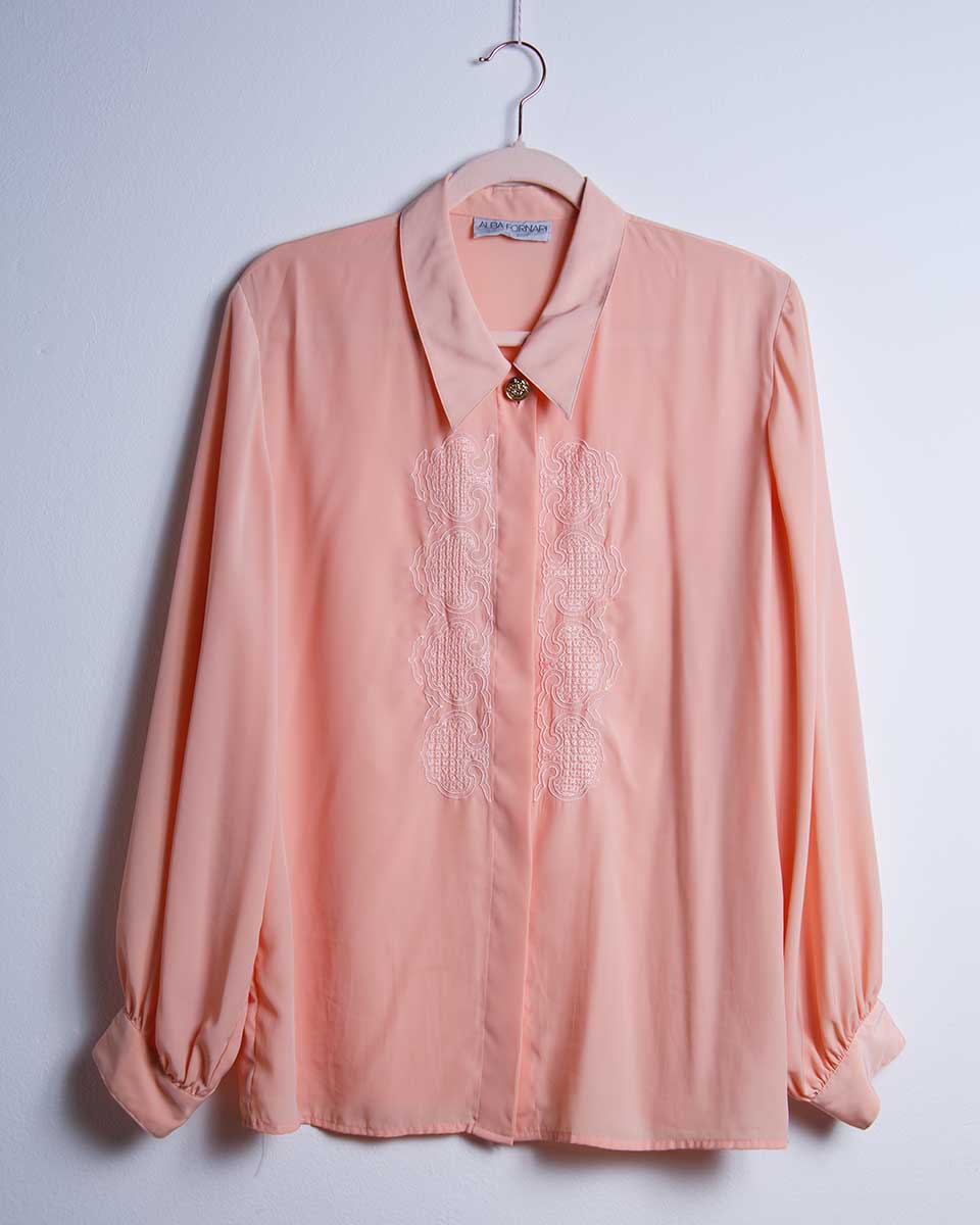 camicia vintage pesca Alba Fornari appesa