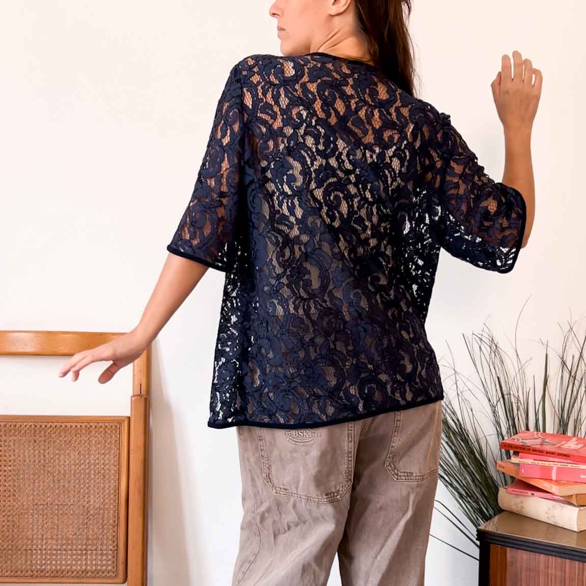 Cardigan vintage in pizzo navy - abbigliamento vintage Rivesty