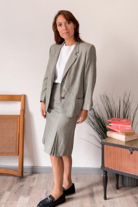 Completo vintage blazer e gonna in lana e seta pied de poule toni del grigio - abbigliamento vintage Rivesty