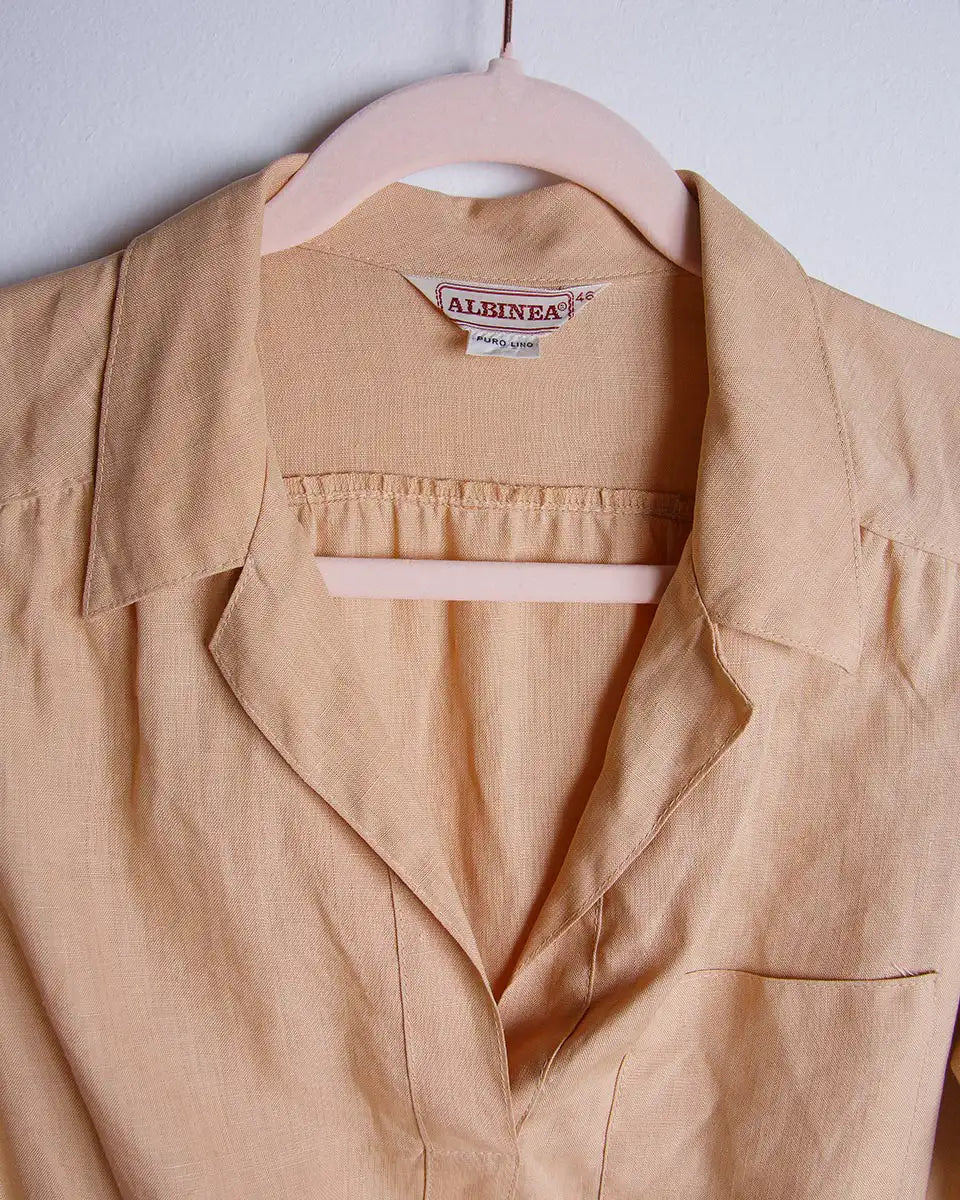 dettaglio collo vestito vintage puro lino