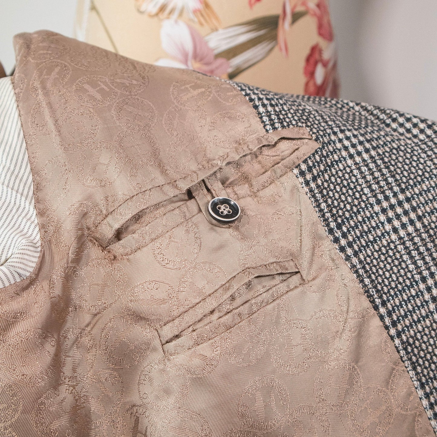 Giacca blazer a quadri bianchi e neri - abbigliamento vintage Rivesty