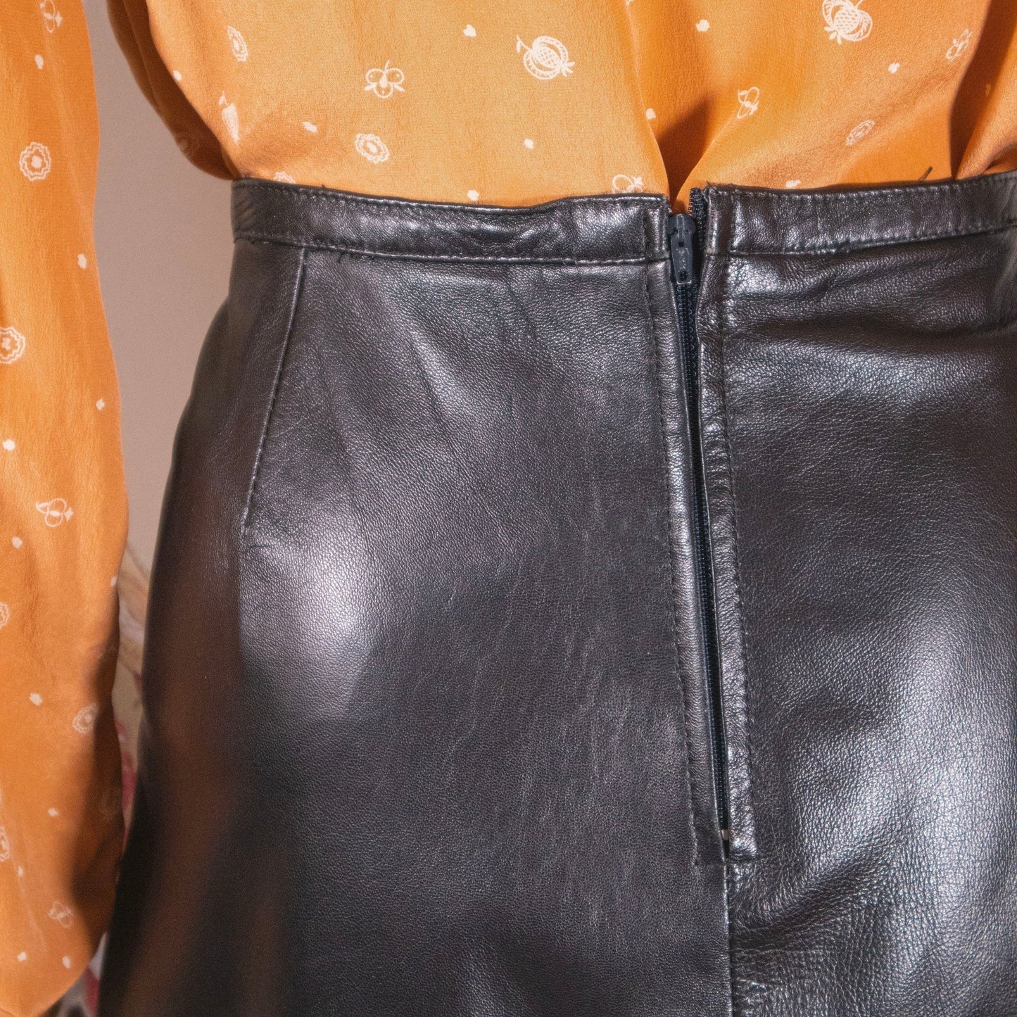 Gonna in pelle vintage - abbigliamento vintage Rivesty
