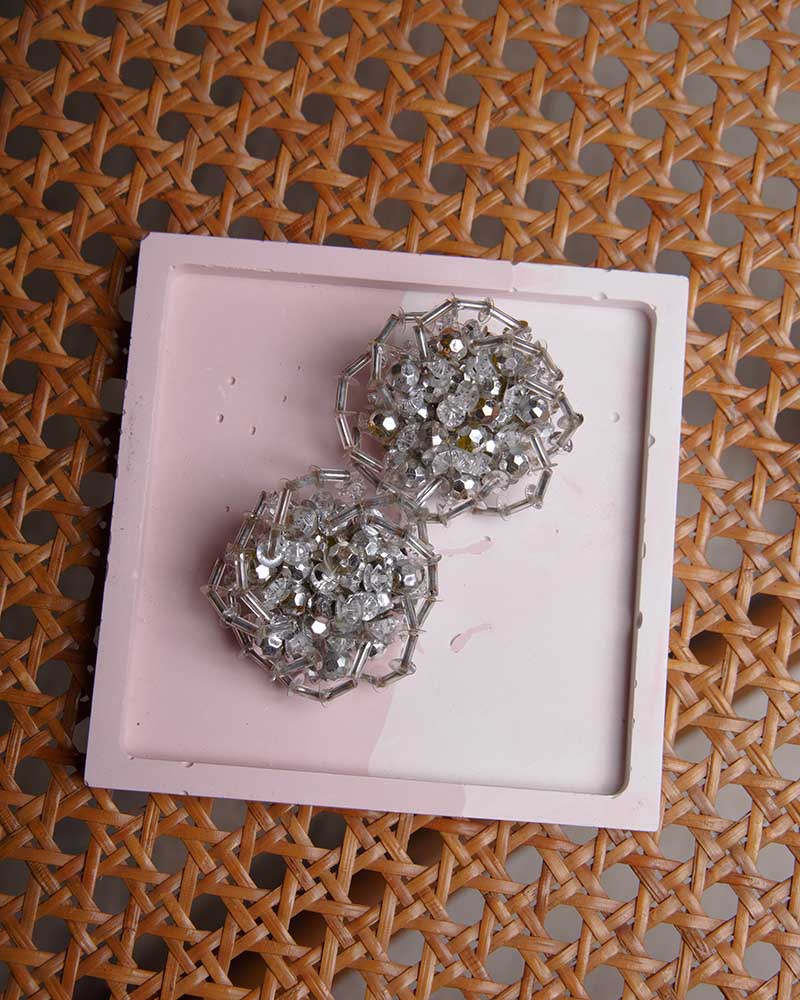 Orecchini vintage a clip argento con perline trasparenti – Bigiotteria anni ’70/’80 - abbigliamento vintage Rivesty