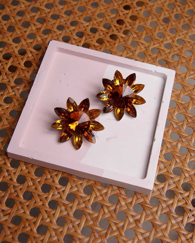 Orecchini vintage a clip fiore cristallo ambrato – Bigiotteria anni ’80 - abbigliamento vintage Rivesty