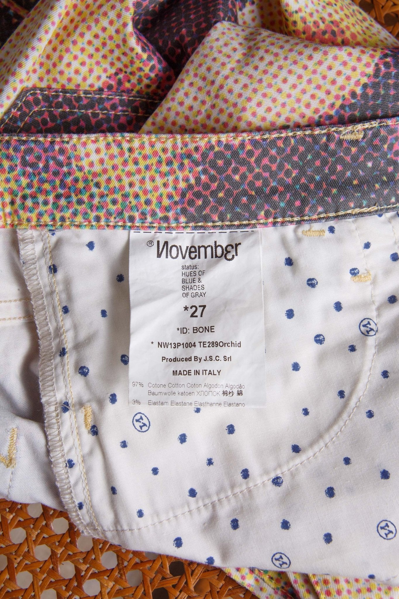 Pantaloni vintage November donna a vita bassa taglia 27 – Fantasia floreale anni 2000 | Rivesty Vintage - abbigliamento vintage Rivesty