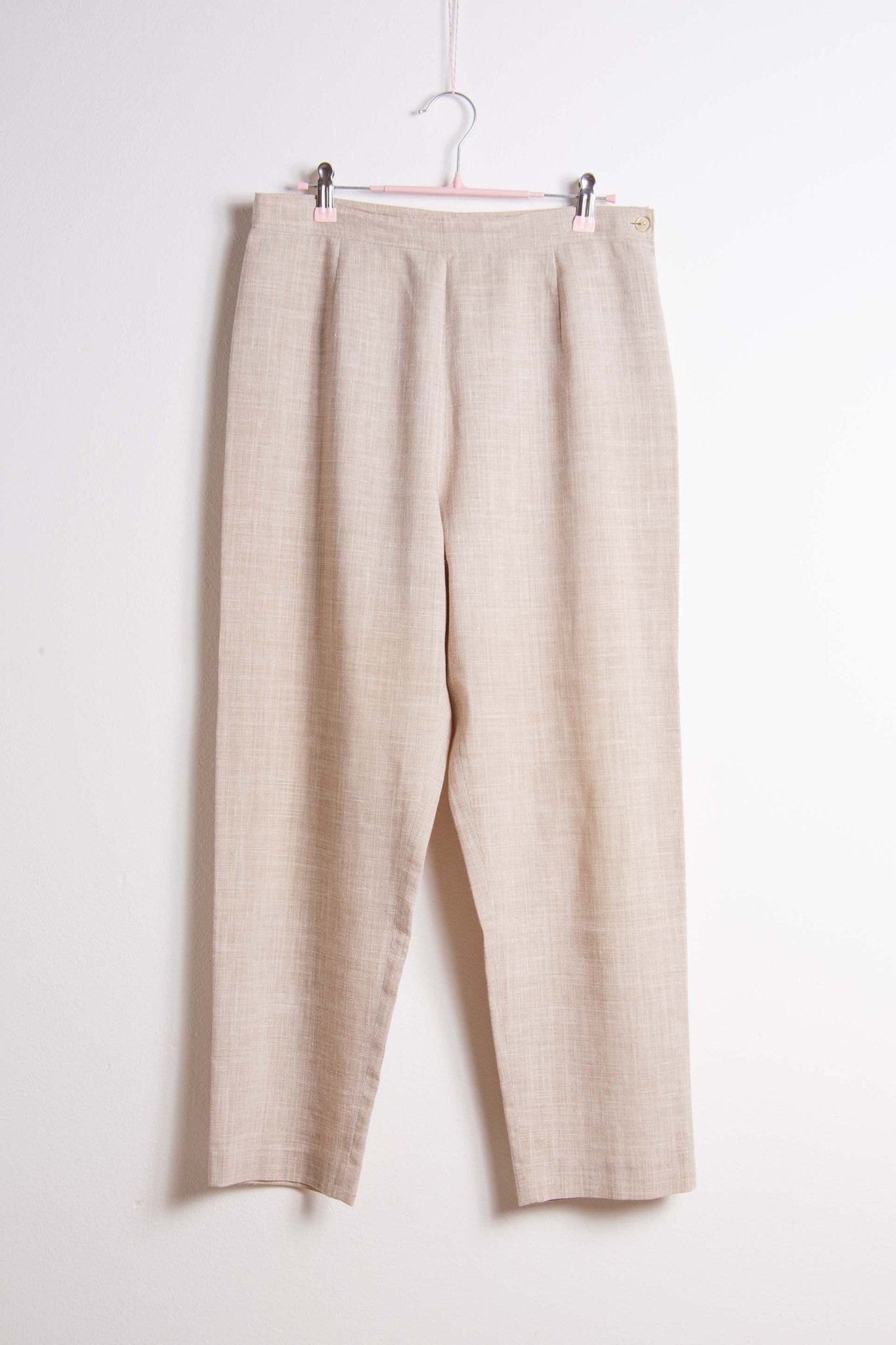 Pantaloni vintage sartoriali a sigaretta in lino beige – Taglia media | Rivesty Vintage - abbigliamento vintage Rivesty
