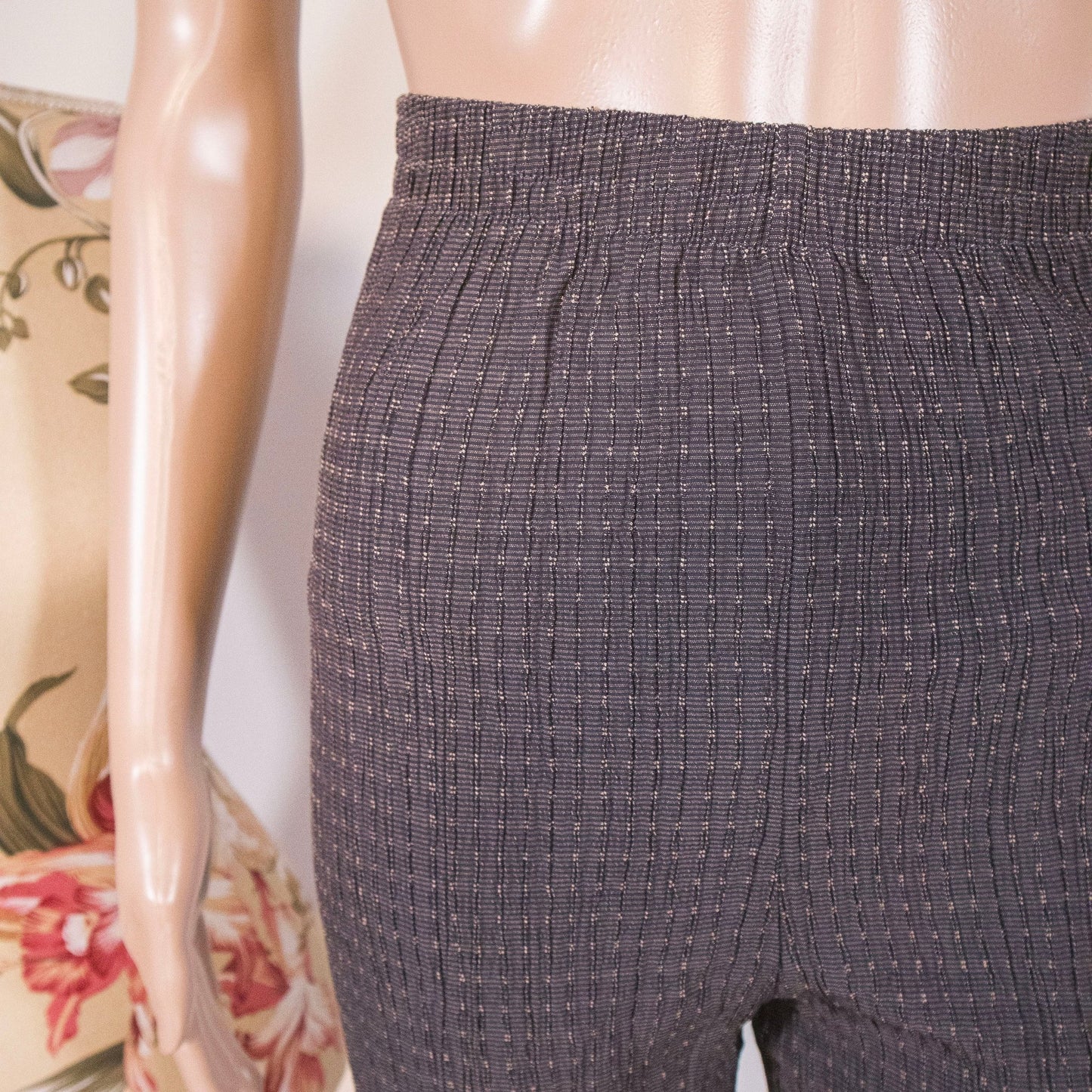 Pantaloni vintage stretti aderenti a vita alta - abbigliamento vintage Rivesty