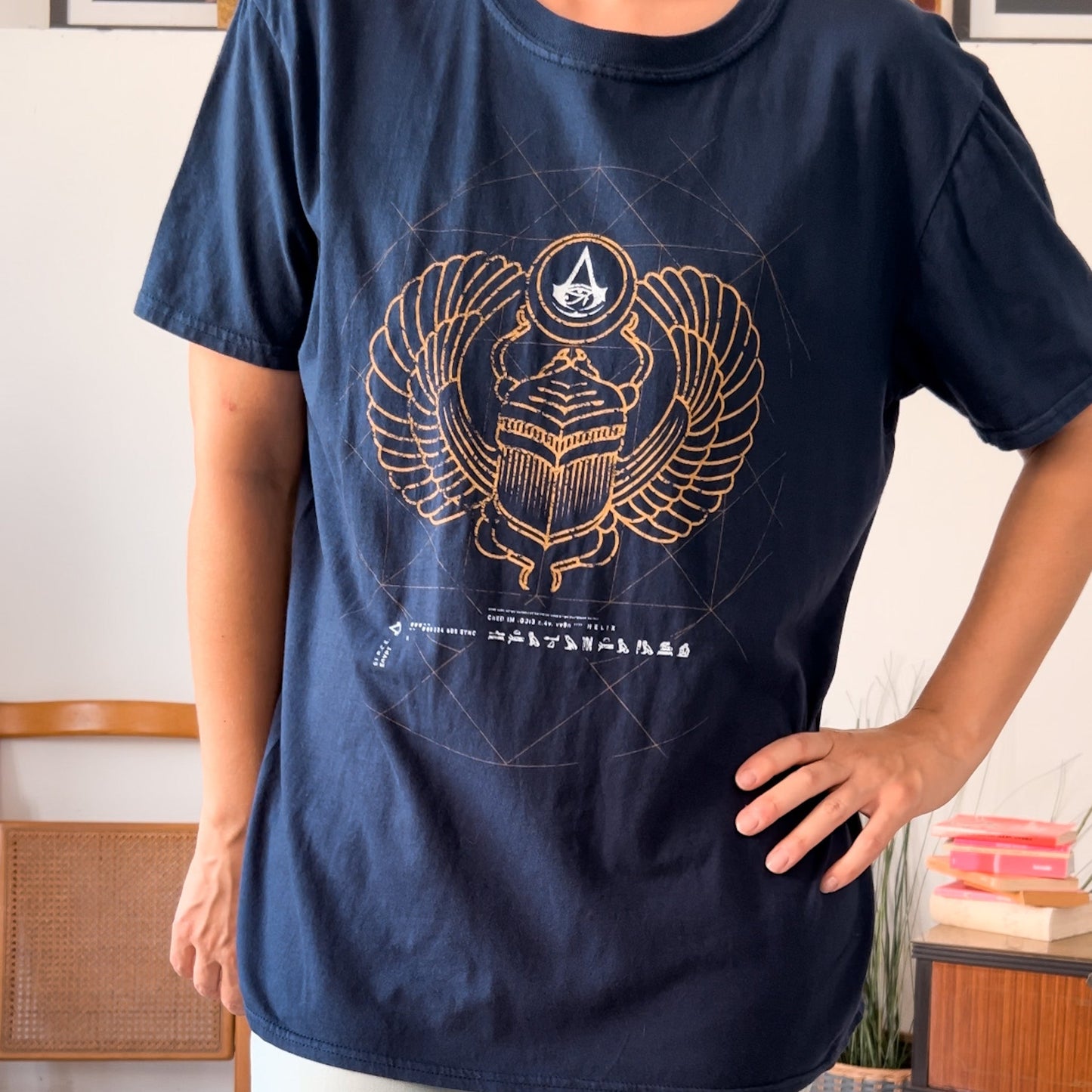 TShirt videogame Assassin's Creed Origins - abbigliamento vintage Rivesty