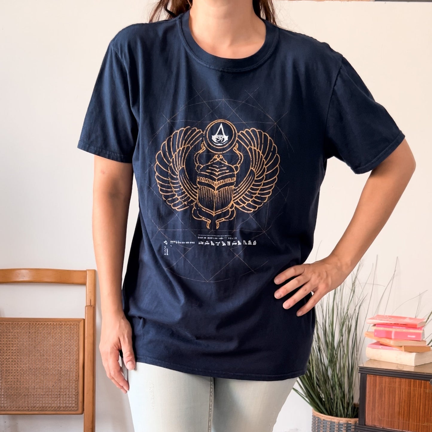 TShirt videogame Assassin's Creed Origins - abbigliamento vintage Rivesty