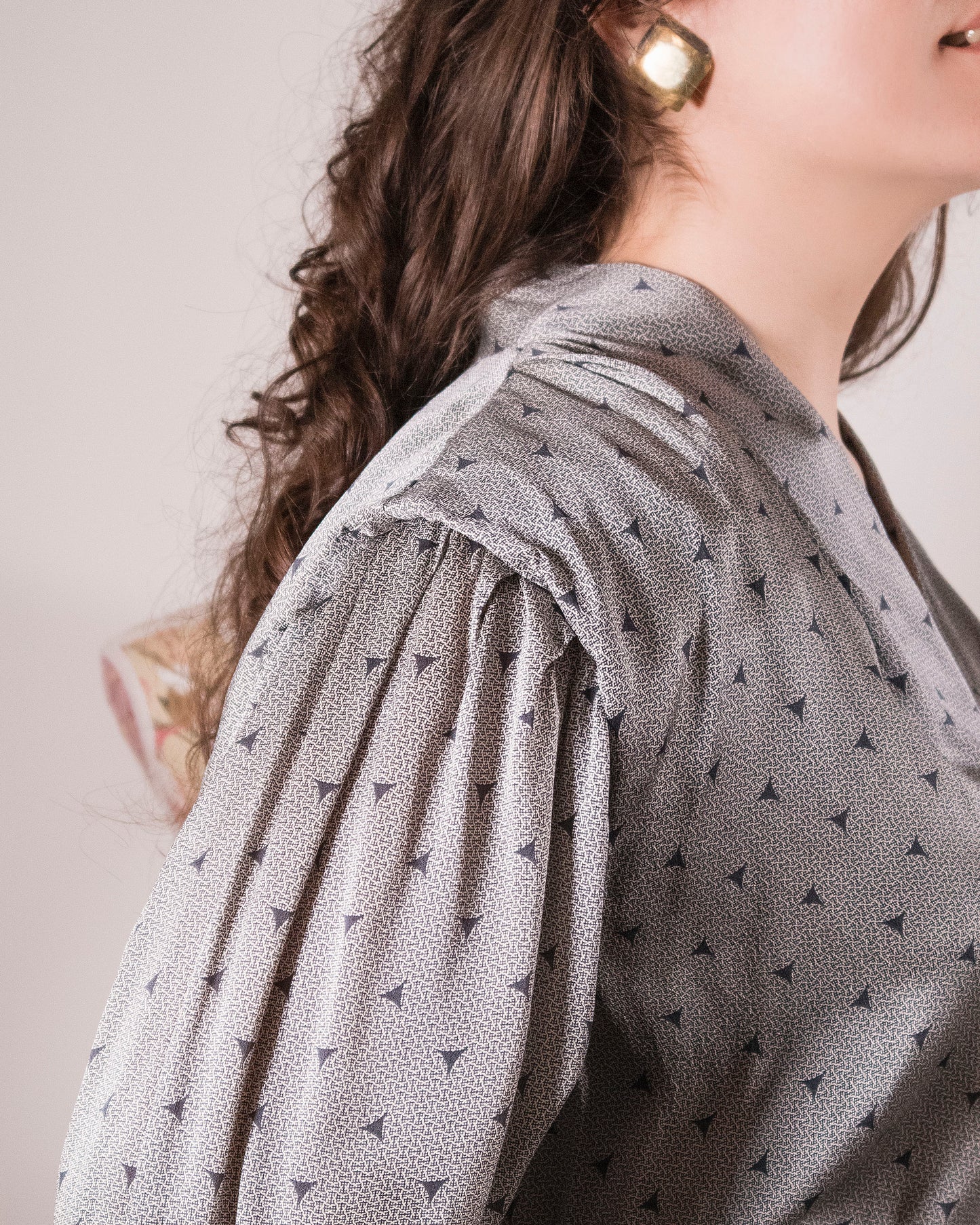 Camicia vintage di taglio sartoriale in seta - Rivesty Vintage
