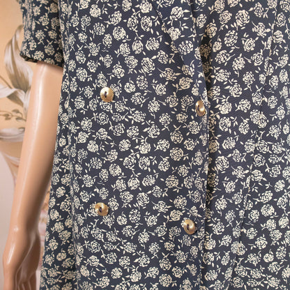 Blusa floreale bianca e blu - abbigliamento vintage Rivesty