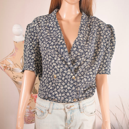 Blusa floreale bianca e blu - abbigliamento vintage Rivesty