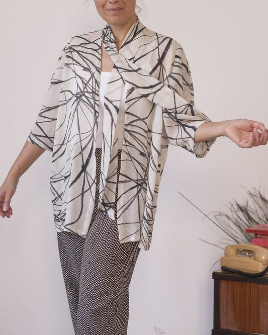 Blusa leggera vintage con pattern grafico – Taglia unica - abbigliamento vintage Rivesty