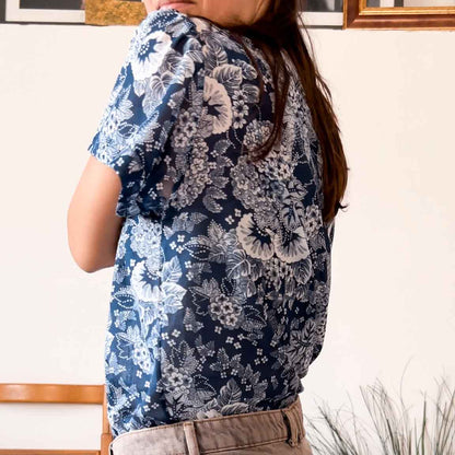 Camicetta vintage fantasia floreale e pizzo bianco - abbigliamento vintage Rivesty