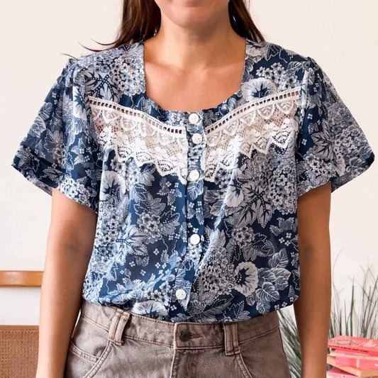Camicetta vintage fantasia floreale e pizzo bianco - abbigliamento vintage Rivesty