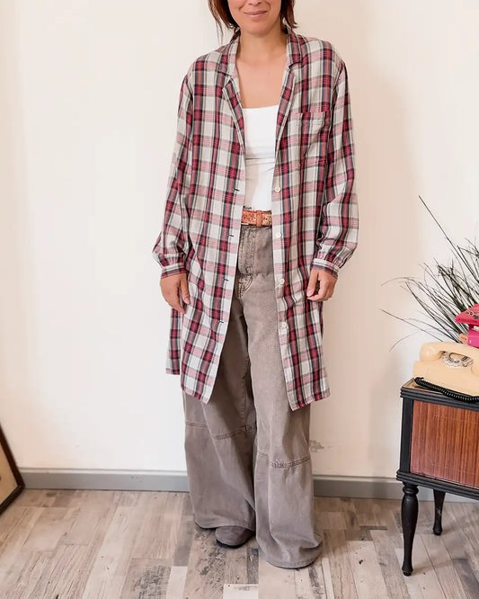 camicia vintage in seta indossata