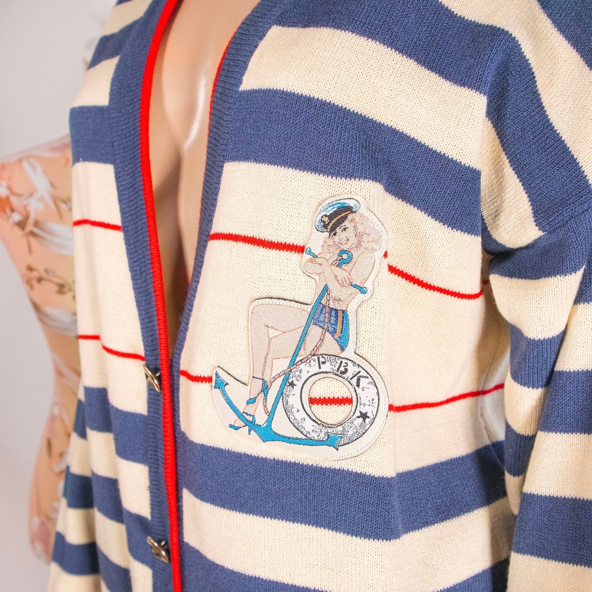 Cardigan vintage 100% lana con pinup navy - abbigliamento vintage Rivesty