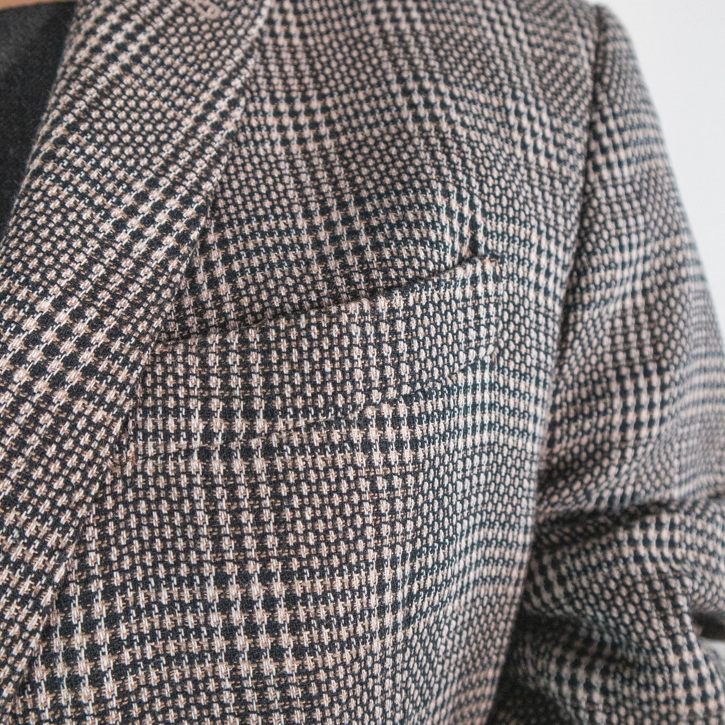 Giacca blazer a quadri bianchi e neri - abbigliamento vintage Rivesty