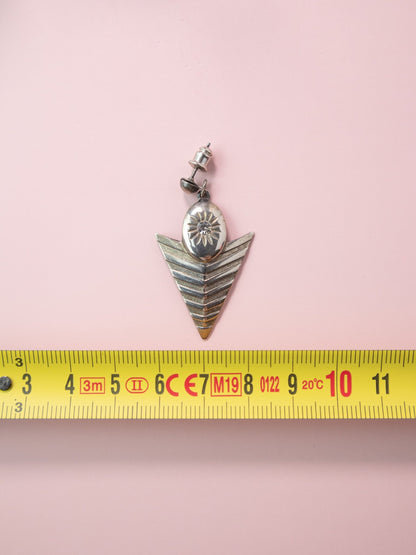 Orecchini triangolari colore argento - abbigliamento vintage Rivesty