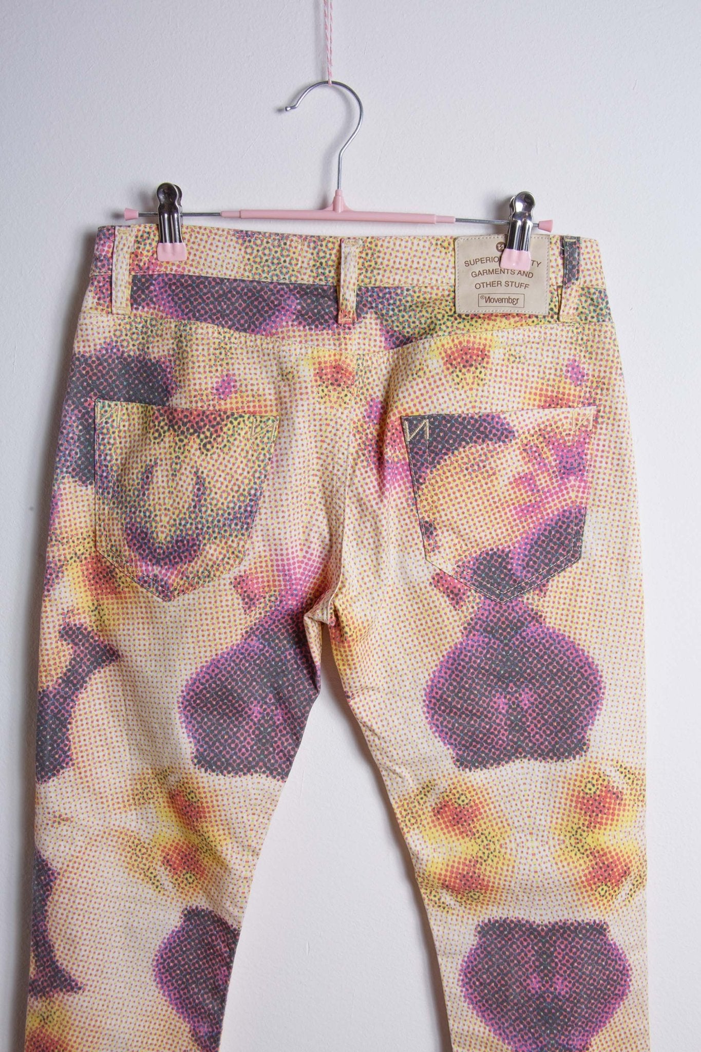 Pantaloni vintage November donna a vita bassa taglia 27 – Fantasia floreale anni 2000 | Rivesty Vintage - abbigliamento vintage Rivesty