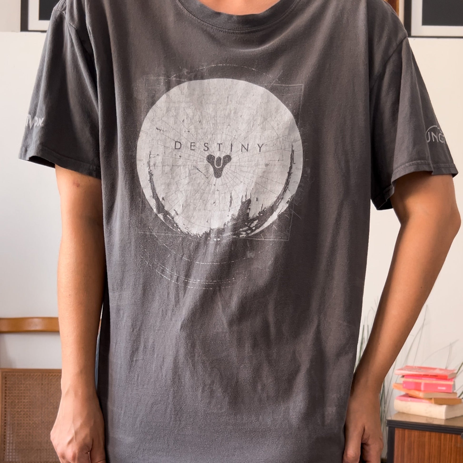 Tshirt promozionale DESTINY Bungie x Activision videogioco - abbigliamento vintage Rivesty