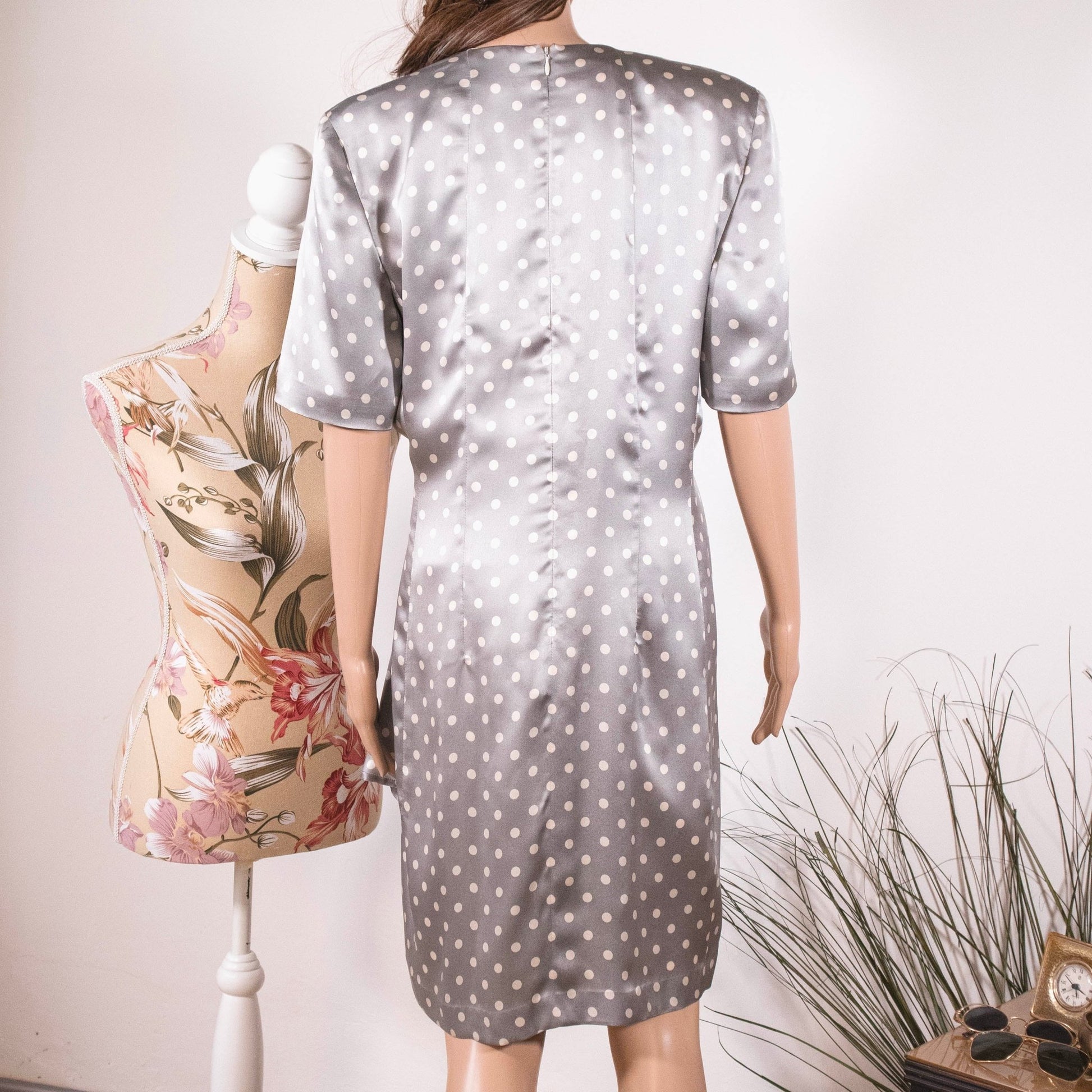 Vestito Escada 100% seta - abbigliamento vintage Rivesty